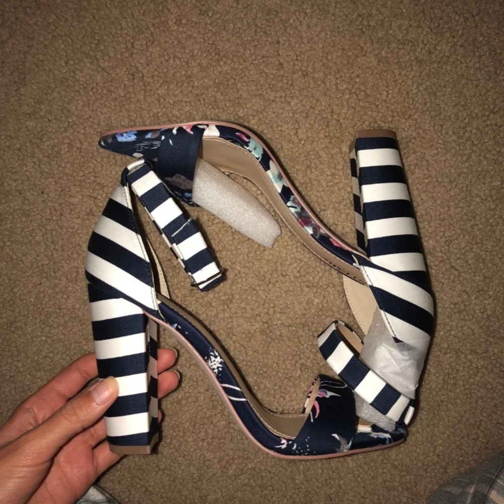 Chic heels!